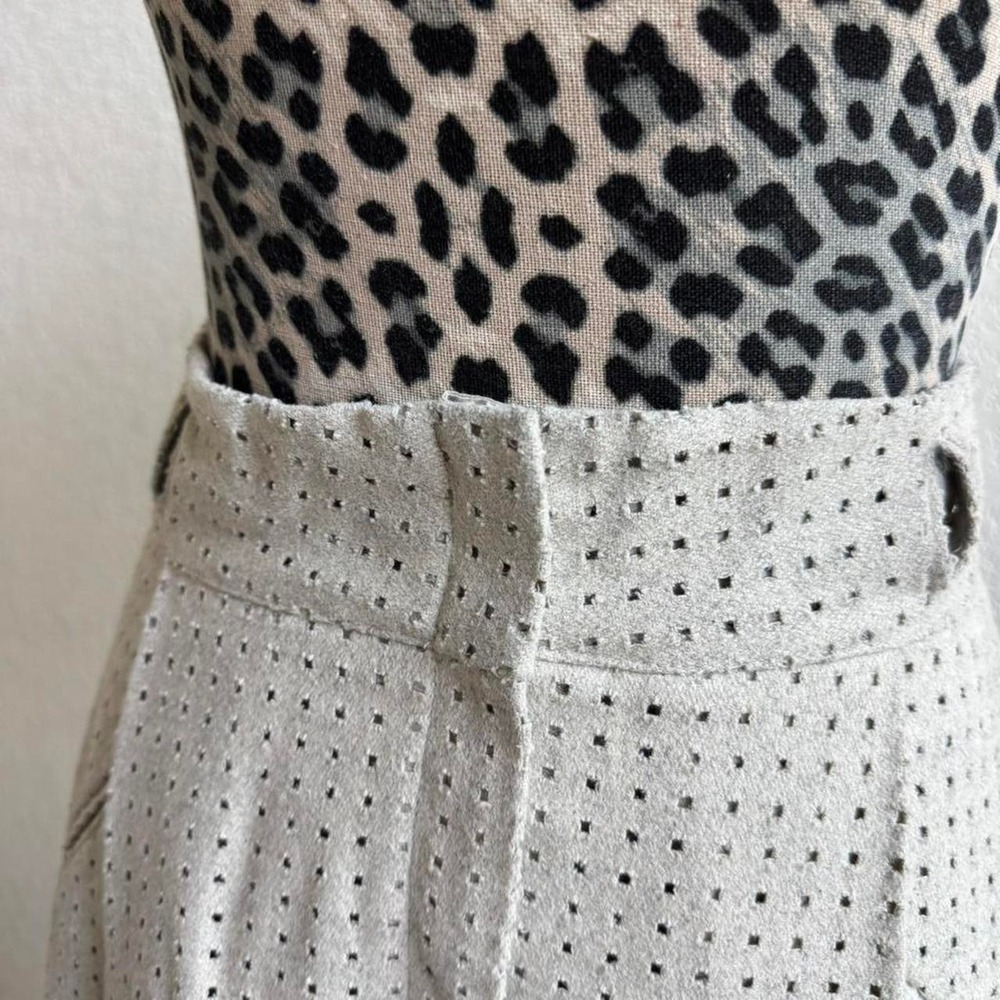 Zara cream pleated skirt - Picture 2 of 6